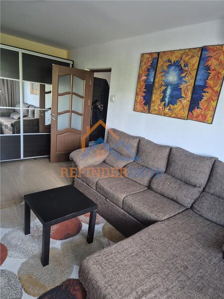 Drumul Taberei Apartament de vanzare cu 3 camere, 2 grupuri sanitare,