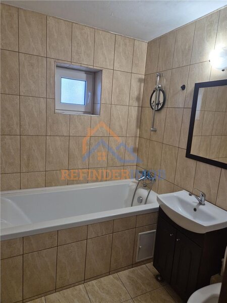 Drumul Taberei Apartament de vanzare cu 3 camere, 2 grupuri sanitare,